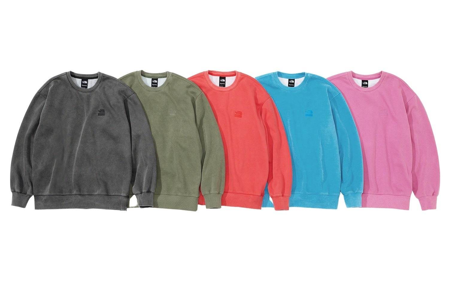 Supreme®/The North Face® Pigment Printed Crewneck